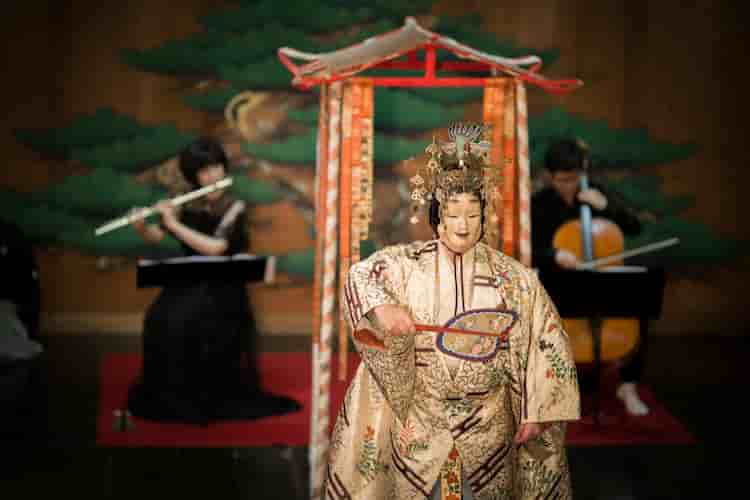 funded event, Noh play accompanied by flute and cello (and more instruments)